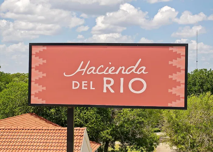 Hacienda Del Rio